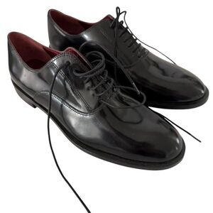 Marc Jacobs Black Oxford Shoes Sleek Leather Design